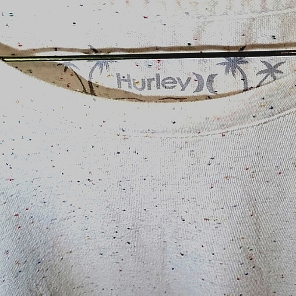 Hurley  T shirt (XL) - Picture 4 of 9